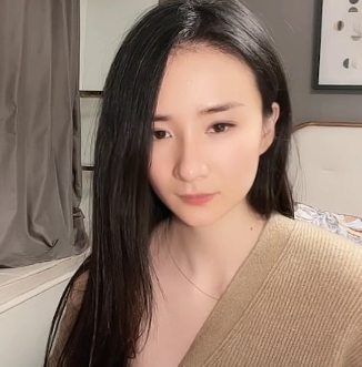 疯狂抖音-美新娘3美女们为了流量也是拼了