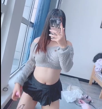 p站up主-狍狍真可爱连体渔网私拍