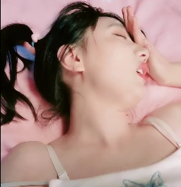 天美传媒-双马尾艺校学生妹特辑