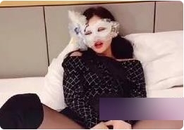 vivian姐《黑丝长靴小仙女的特殊服务》