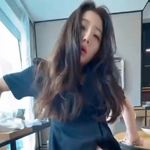 六六社爆料极品警花（张津瑜）吃瓜视频完整版，揭秘这个不检点的女人+[8V-450