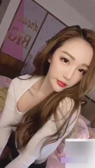 P站高颜值御姐（梦小楠）（柔妹妹）（野餐兔）写真集，秀蜂腰长腿魔鬼身材