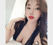 恒淼淼的私拍照片在微博上引起粉丝热议