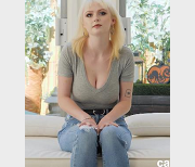 CarrieSage欧美大罩杯童颜合集