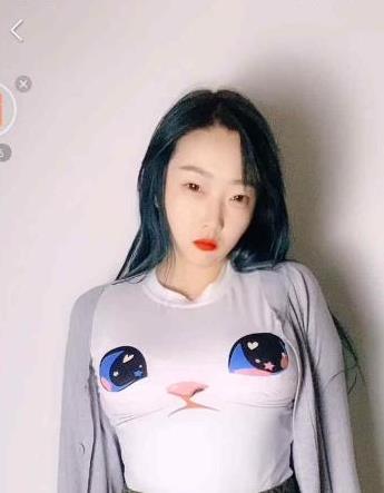 欣妹妹抖馒头露三点定制合集5.7G视频收藏