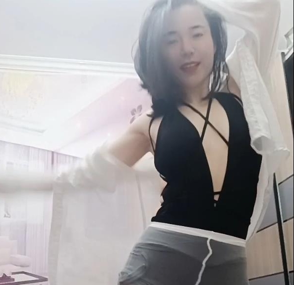 高端定制熟女网红服装