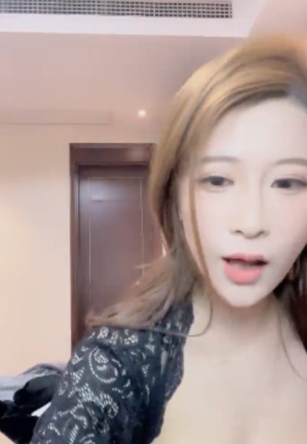 G奶御姐小雪互动表演视频6V+2.4G下载