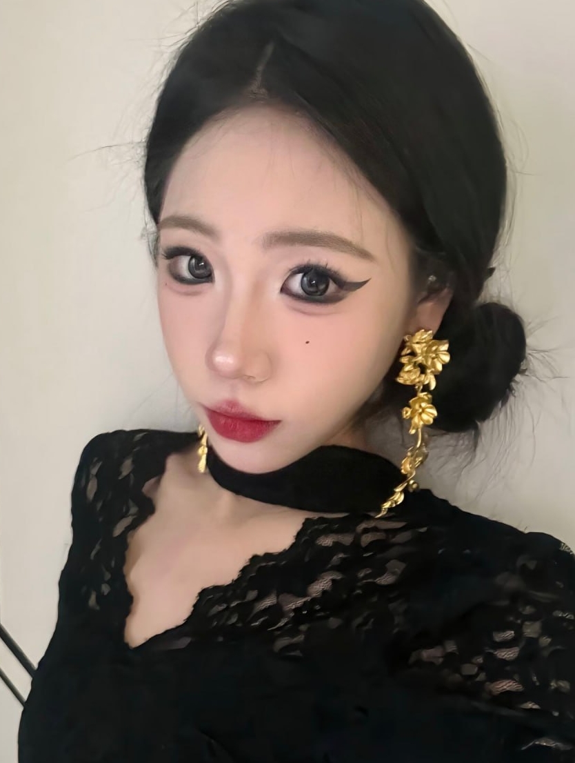 某某门事件：天津大学校花emlly金主爸爸奴隶小狗16P6V81MB