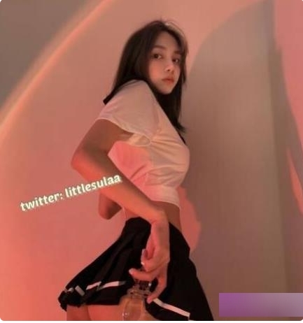 Lilesulaa精选尤物下水赚钱视频集合