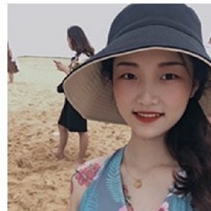 李晓婕与新男友冠希哥之间的爱情故事：一个绝世美女的全身付出