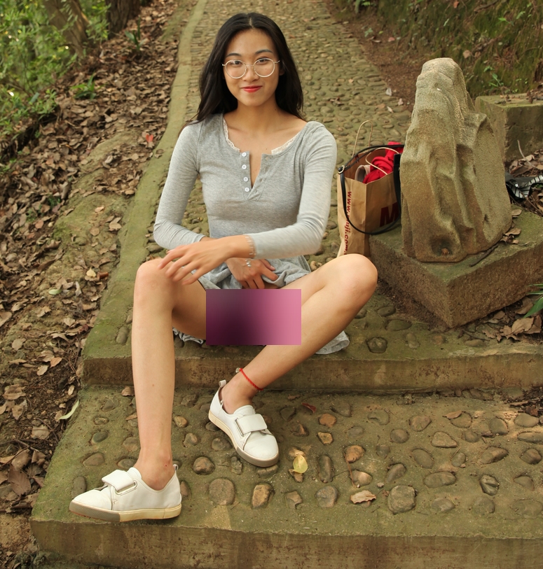 国模芳芳&小婧高清原版私拍福利合集，超有尺度震撼全场！