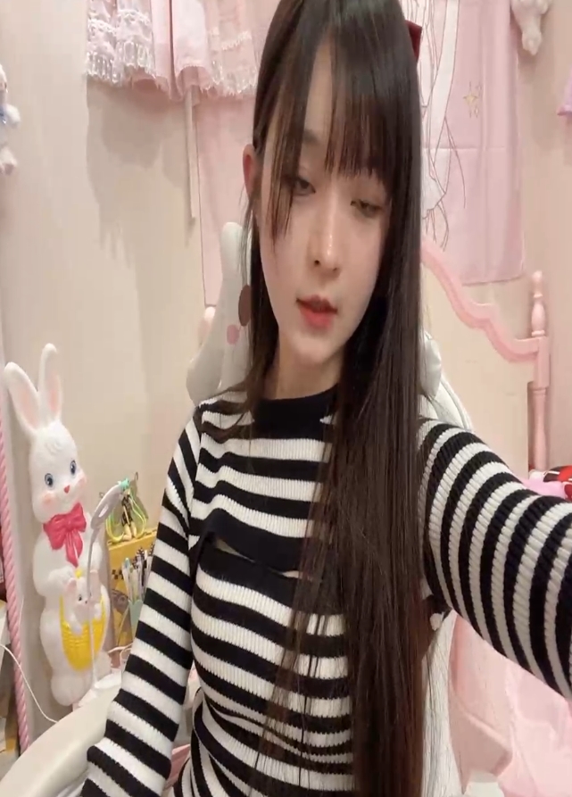 斗鱼蔡小熊新福利视频：魅力十足，精彩不断