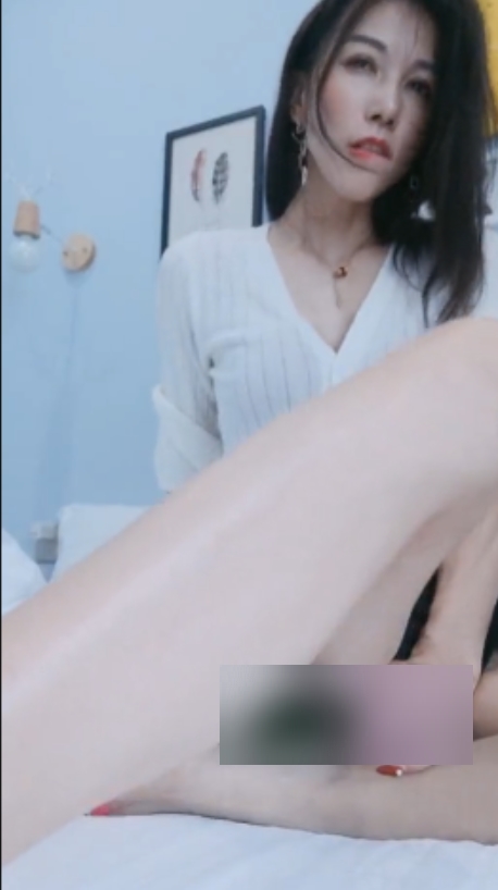 网红御姐水冰月易直播合集，122v+7.6g丝足悄悄话百度盘