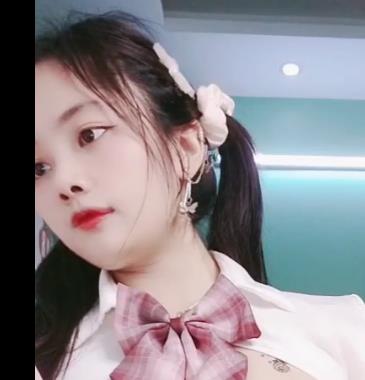 永远无法被征服的姐姐：宝宝饿了直播挑战赛完整版，作者自拍，总时长25小时，9.4G完整版资源！