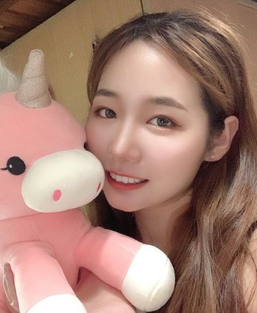 《永久分享》华仔原创自拍首发：幼师小女友系列第一弹3.34G