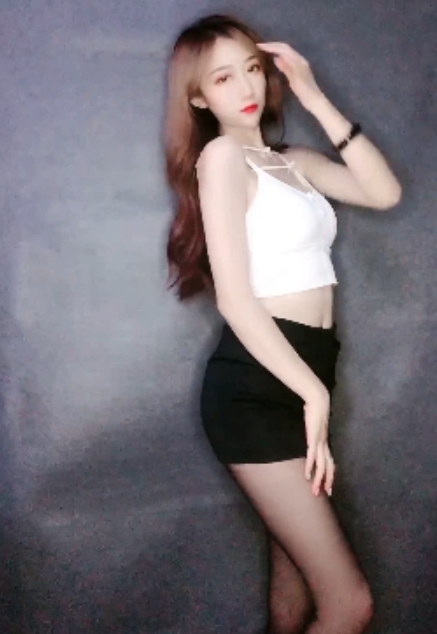 戴小妮土豪万元定制视频曝光！三点尽露，快手重磅47V，3.91G大片曝光！