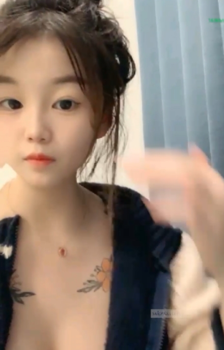 童颜小仙女可可baby：1v5.88G视频，百度云永久链接，大罩杯魅力不补