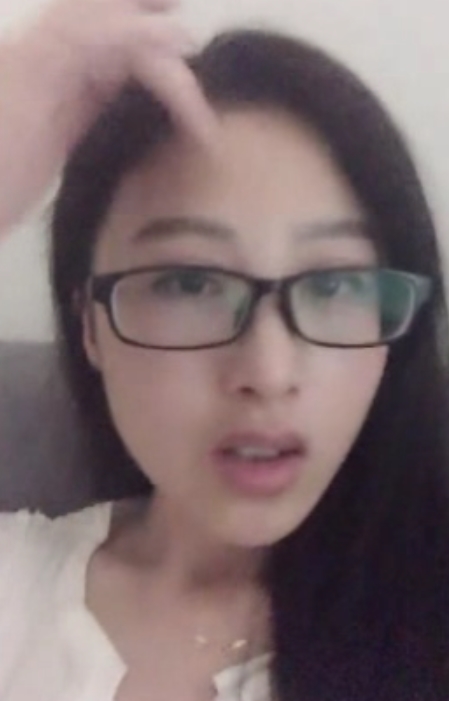 夜夜骚气眼镜主播波多野结衣8.3G视频收藏量飙升，23V点击量惊人