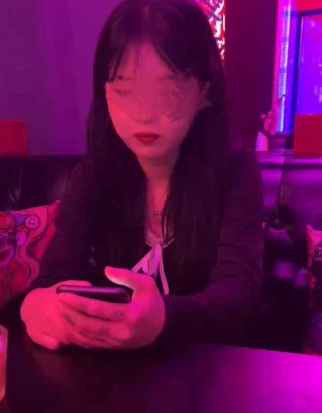 兄妹乱来大神：端午回家草妹妹0.6G视频