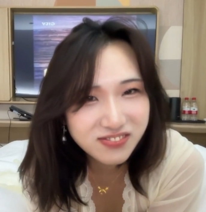 邢曦月TS主播付费福利合集：百度盘存放，大罩杯眼睛妹航空大学厕拍传媒网红脸骚鸡丝足熟女偷吃台湾约会coser福利姬等，总计16.5GB