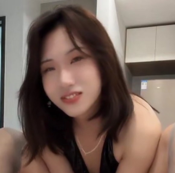 邢曦月TS主播付费福利合集：百度盘存放，大罩杯眼睛妹航空大学厕拍传媒网红脸骚鸡丝足熟女偷吃台湾约会coser福利姬等，总计16.5GB