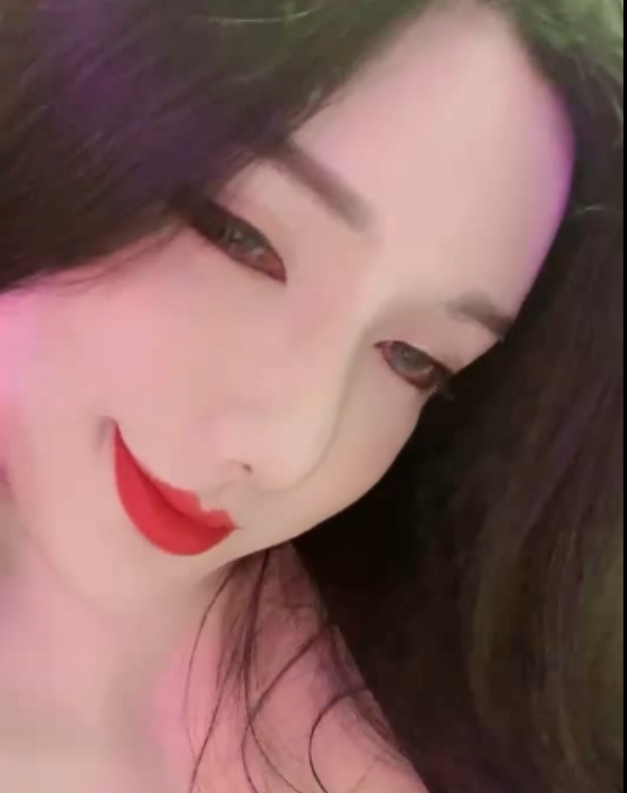 顾灵曦微博网红视频合集13.5g，261次收藏，百度ED2K下载