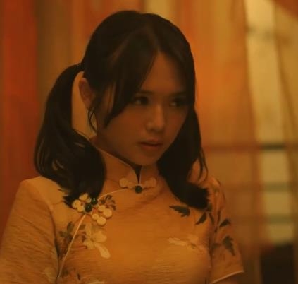 轻量传媒22部合集，双人游戏绿帽多人游–22V3.5G：女主帝皇般的待遇，绝技神功一应俱全！