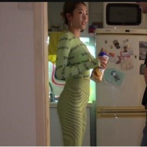 健身网红LonelyMeow露脸合集1V455M，自拍修下水道，时长12分钟