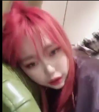 人类残次品四人游纹身合集67V2.7G，顶级D妇无保护团建自拍