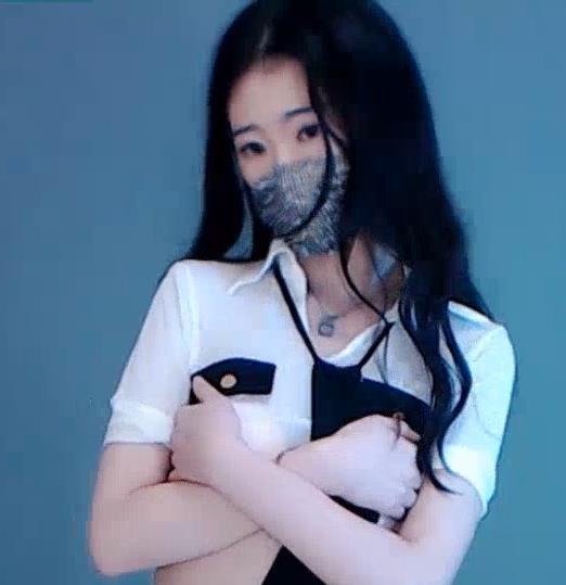 无水印虎牙热舞主播灵芸最新合集10V1.2G，私人定制舞蹈，精彩热舞不容错过！