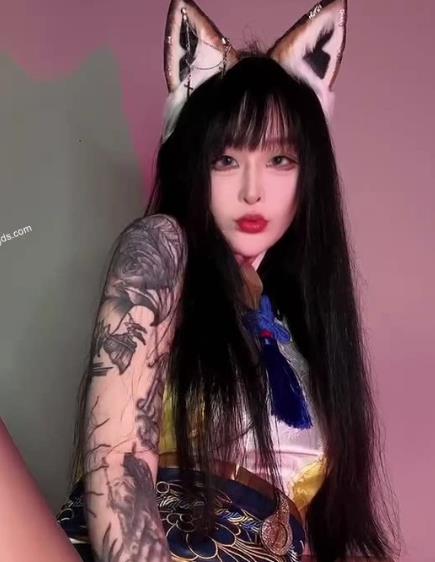 抖音颜值女神九条南无最新福利6V1G，自拍总时长24分！