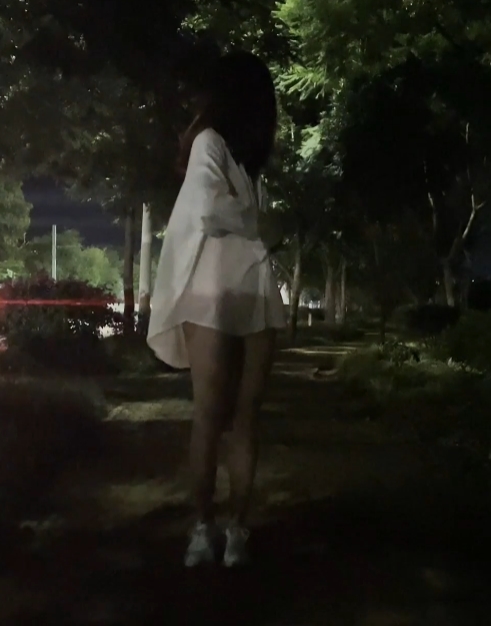 推特户外展示小小星最新合集9V9G，精彩瞬间收藏