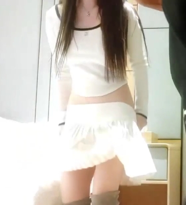 约会优质软妹床上过道草出声合集1V291M，百度盘分享