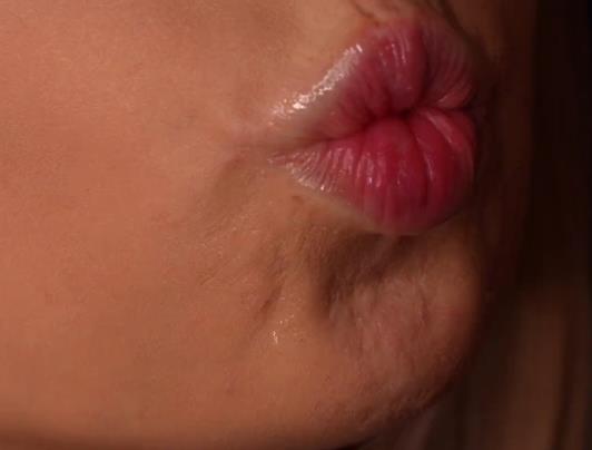 SweetheartKiss零距离观察合集29V3G，热度破百万，尽情享受各个角度用嘴体验！