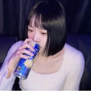 岛国推特群~P超人气tokyomeltdownmyfans最新合集4V3.7G，真实自拍