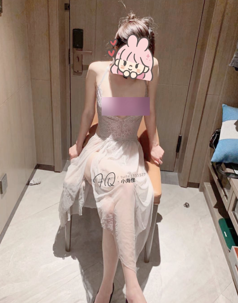 推特绿帽夫妻小海怪最新合集下载40三人游49V359.83MB，已退圈私拍