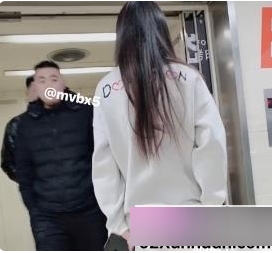 推特网红QT浅人前合集1V82P981M，身材完美黑袜奔放，医院检查精彩瞬间