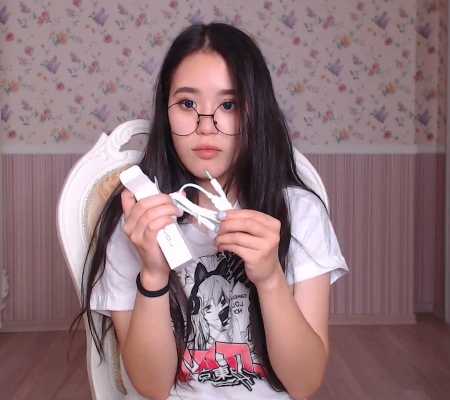 国际CB站li_chang眼镜娘7V1.27G超敏感直播合集