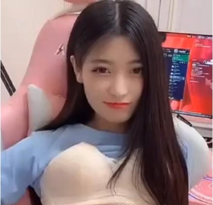 抖音月月大小姐夜微凉合集88部50G太带劲了