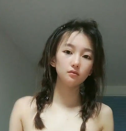 电报十柒学姐16.3G24部蜜桃臀拍摄展示