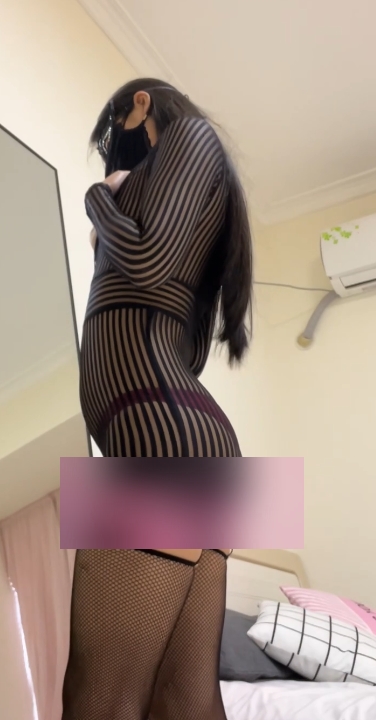 优优丝袜定制私拍多部合集145G