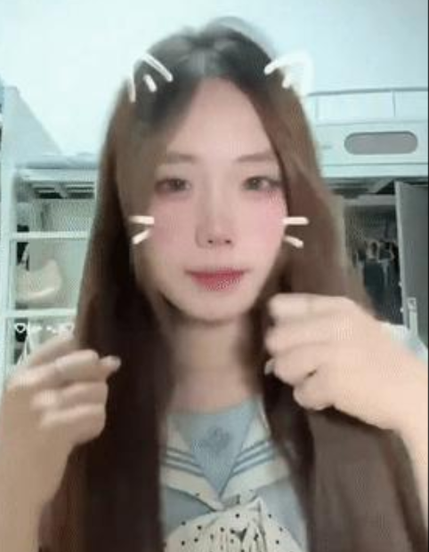 刘雅慧线下互动剪辑18段学生妹鞍山演绎250MB精品收藏