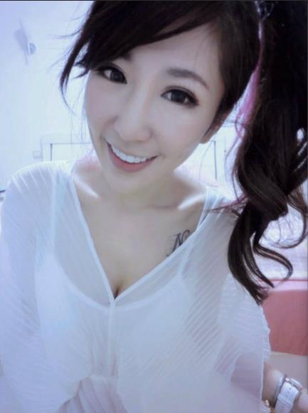 swag贝拉alleys水果女上司系列2.7G教师装太顶了