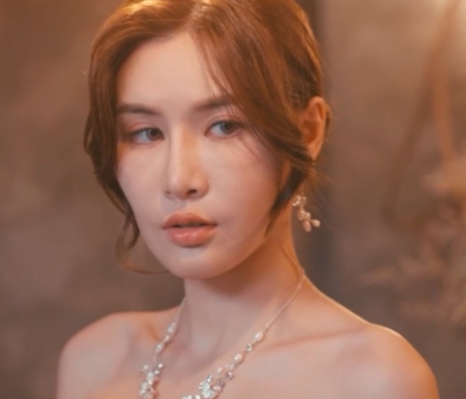 蜜桃臀女神苏畅健身视频合集54部24.5G浴室拍摄太顶了