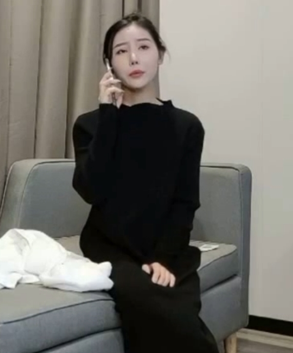 步宾小宝同享女王1V2交锋火爆事件1.5小时802MB