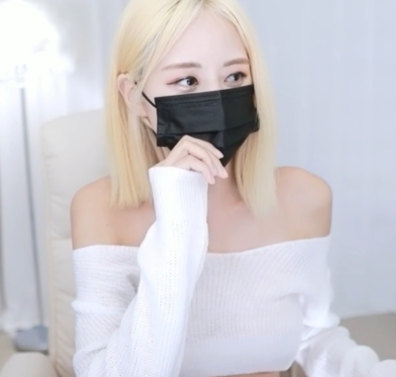 吴月推特主播优质视频210部44.8G超顶