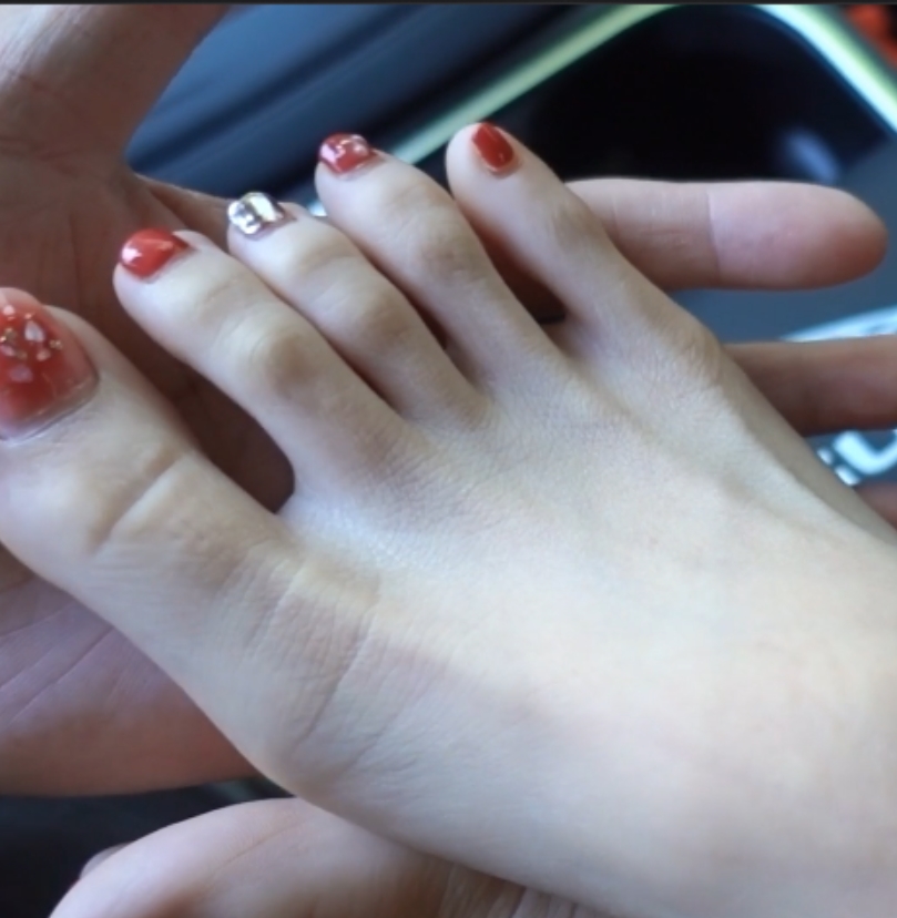 学妹虫哥足系列视频105V56G超值珍藏