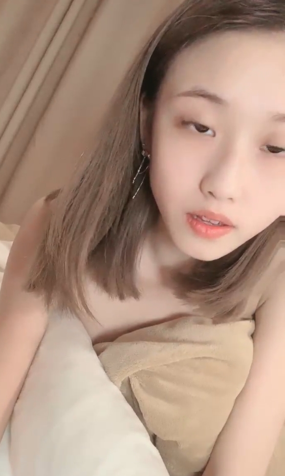 清纯82G抖音东北初恋妹子视频合集142部