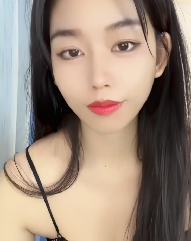 蜜桔嬛嬛私拍互动34V1.22GB深夜福利