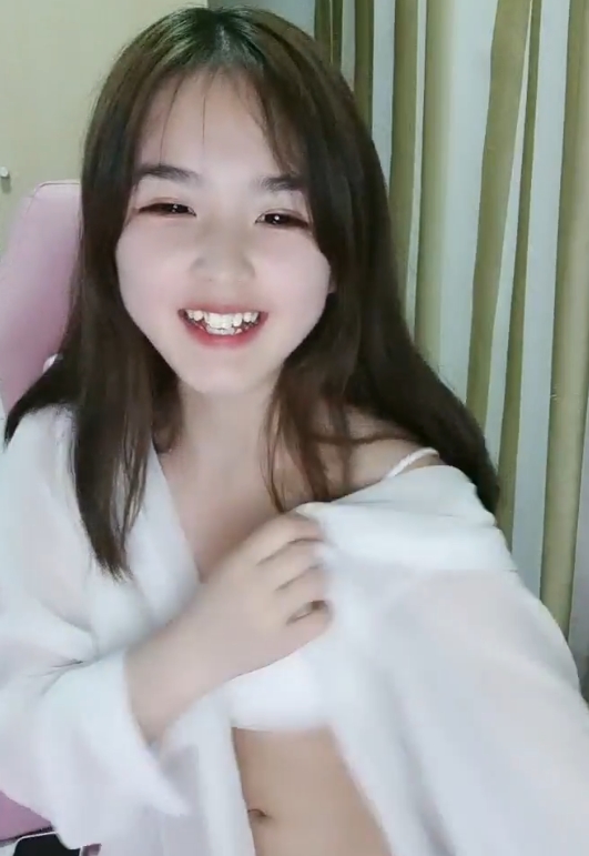 小晶晶美艳私拍355部404G超珍品